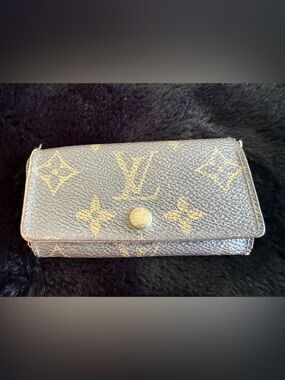 Louis Vuitton Brown Monogram Canvas Key Holder